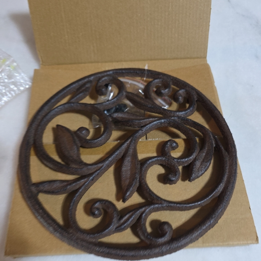 Cast Iron Trivet - Round with Vintage Pattern - Decorative Cast Iron Trivet